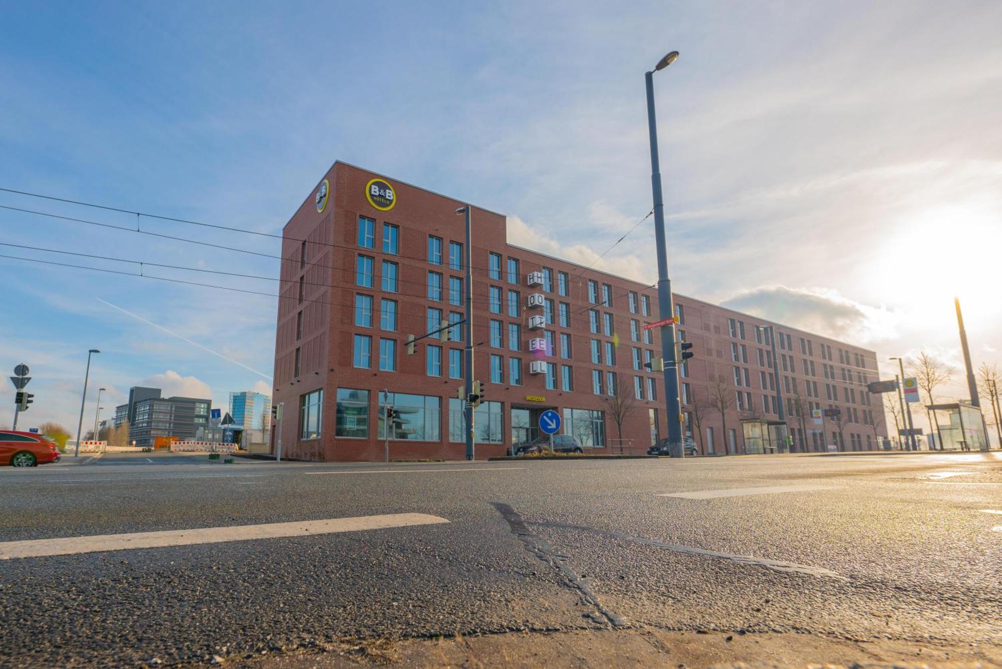B&B Hotel Bremen-Ueberseestadt ภายนอก รูปภาพ