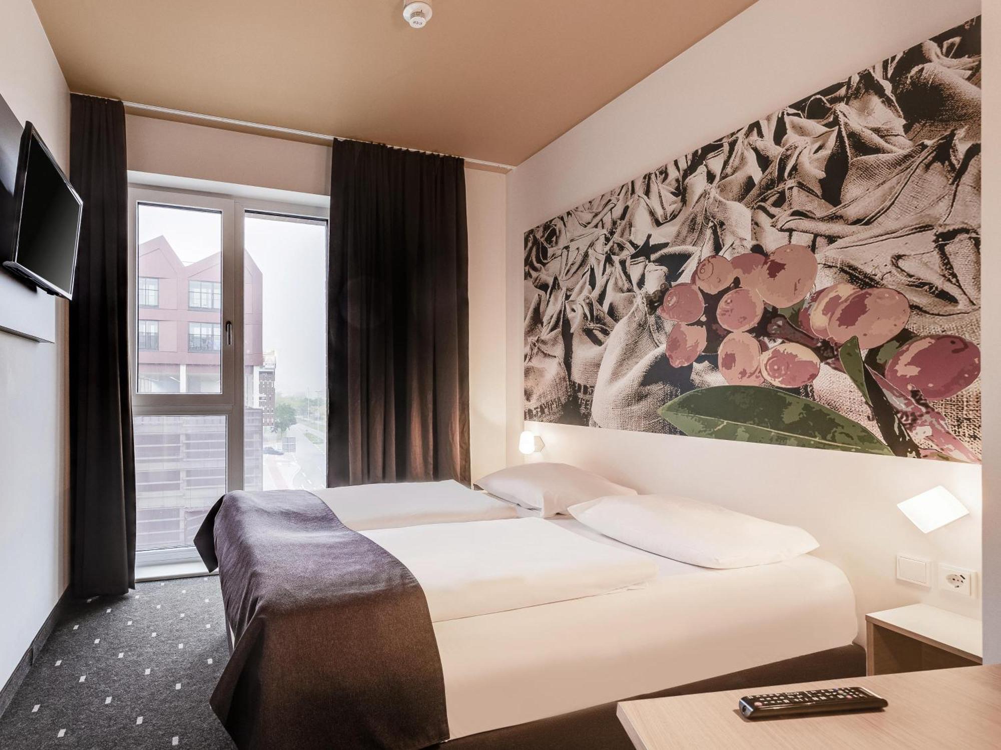 B&B Hotel Bremen-Ueberseestadt ภายนอก รูปภาพ