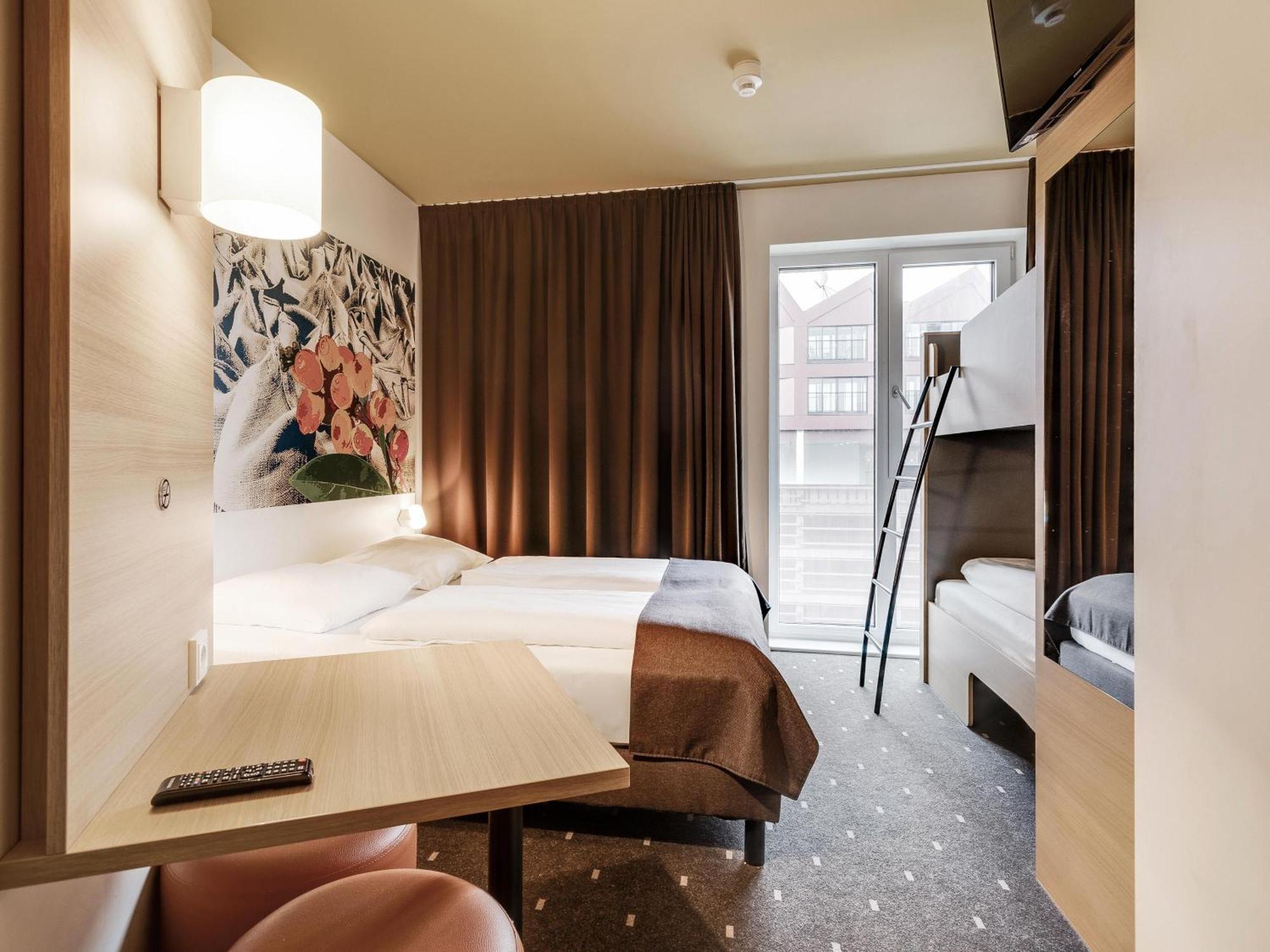 B&B Hotel Bremen-Ueberseestadt ภายนอก รูปภาพ