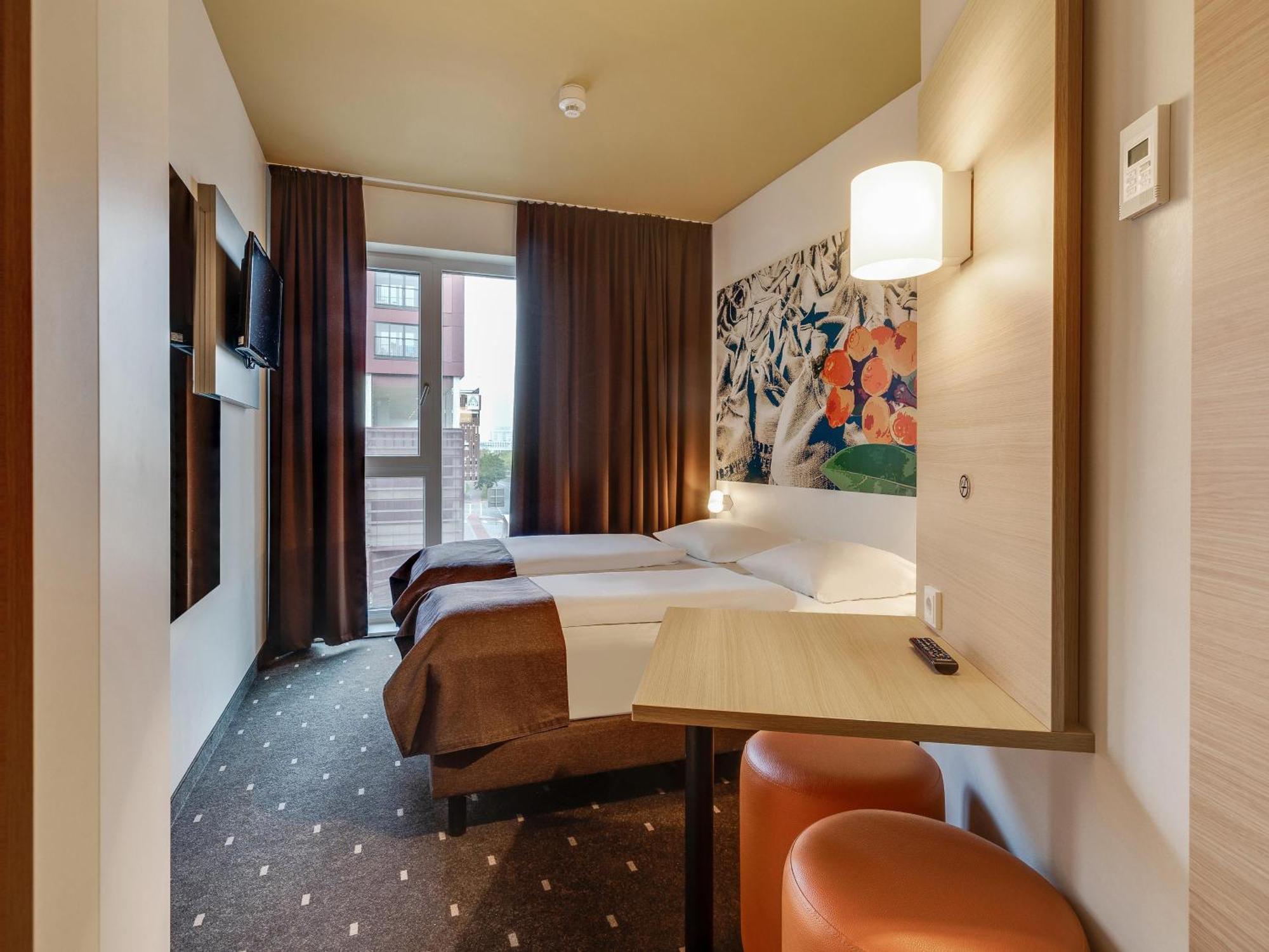 B&B Hotel Bremen-Ueberseestadt ภายนอก รูปภาพ